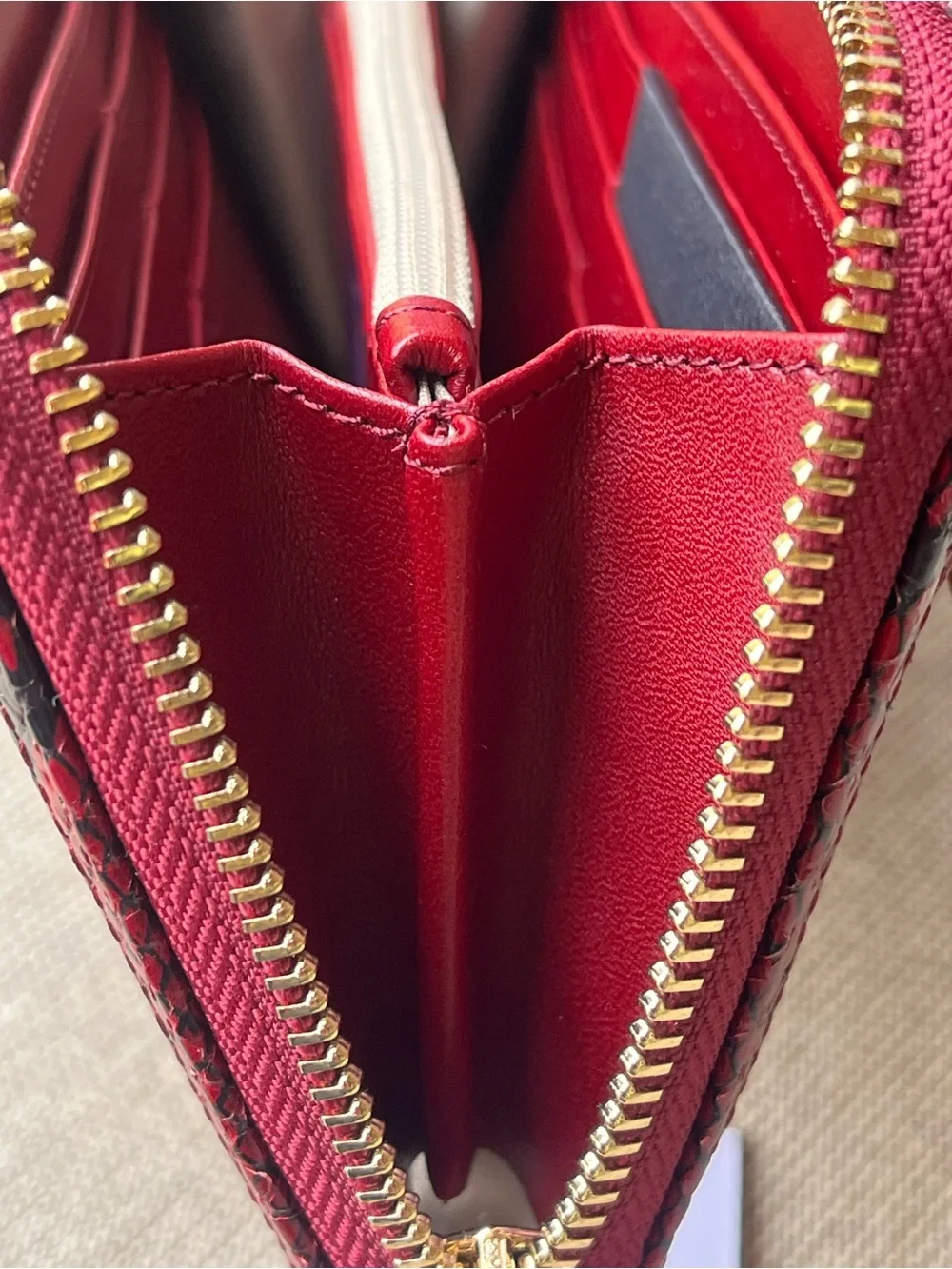 NWT Brahmin SURI in EMBRACE DIETRICH Melbourne Wallet